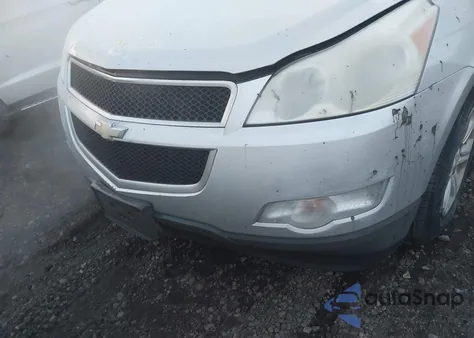 2010 Chevrolet Traverse Ls z USA, uszkodzony, nr VIN 1GNLVEED2AS109970